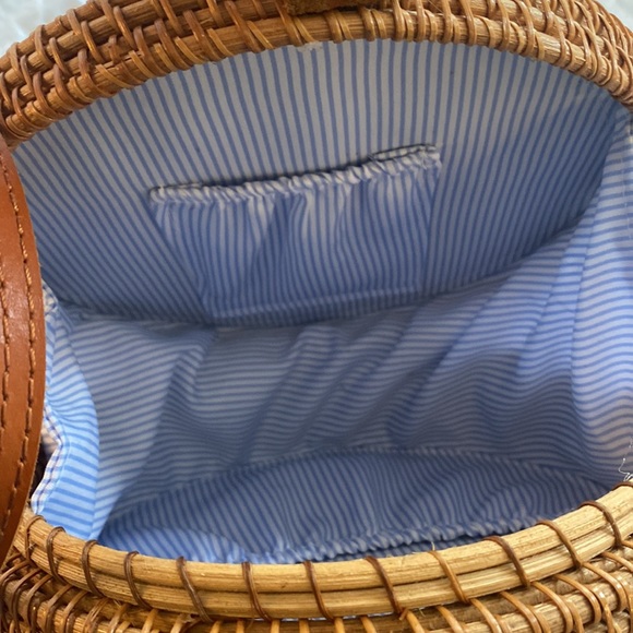 Round straw purse - Picture 2 of 2